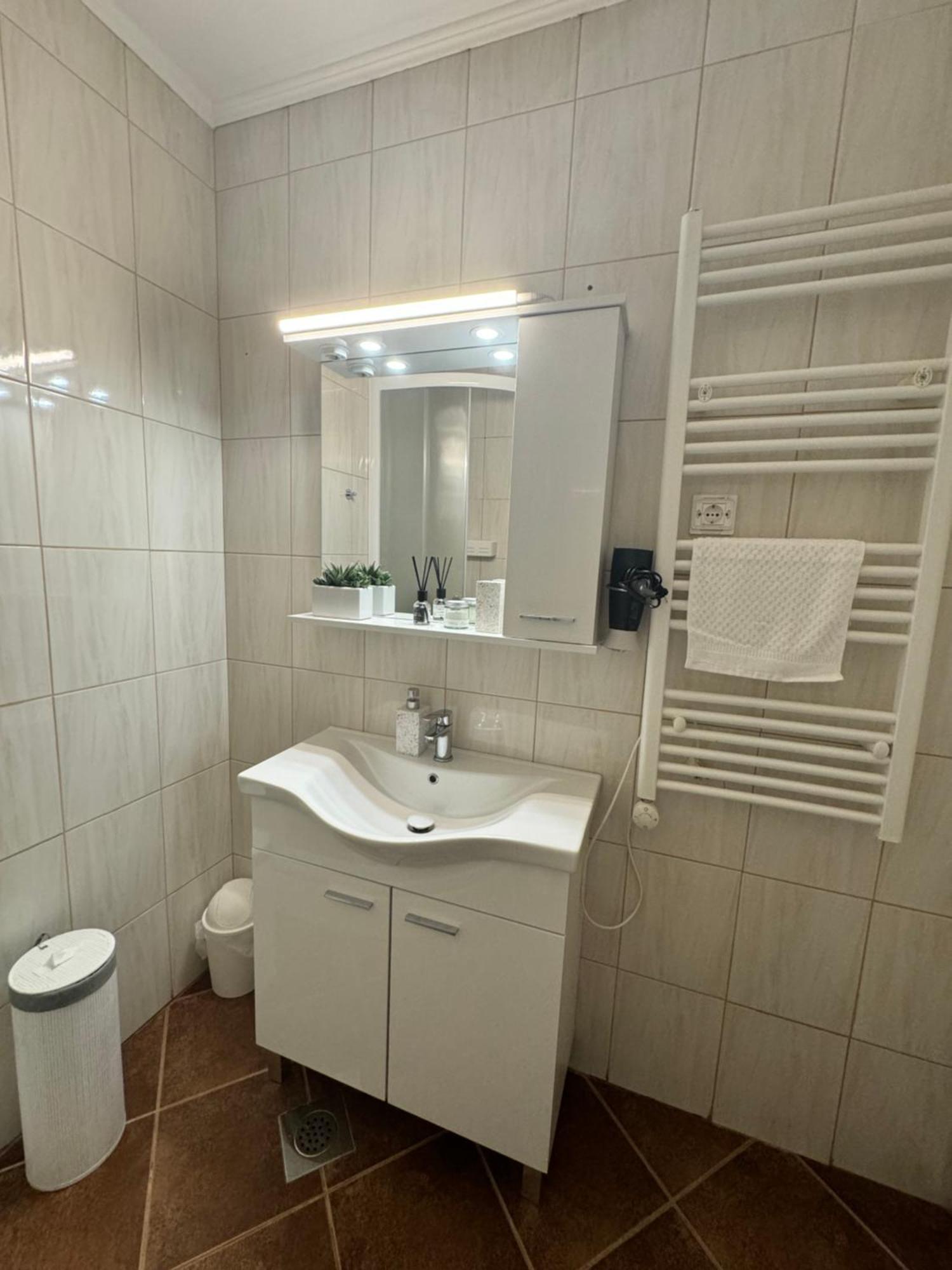 Castelli Apartment أوماغ المظهر الخارجي الصورة