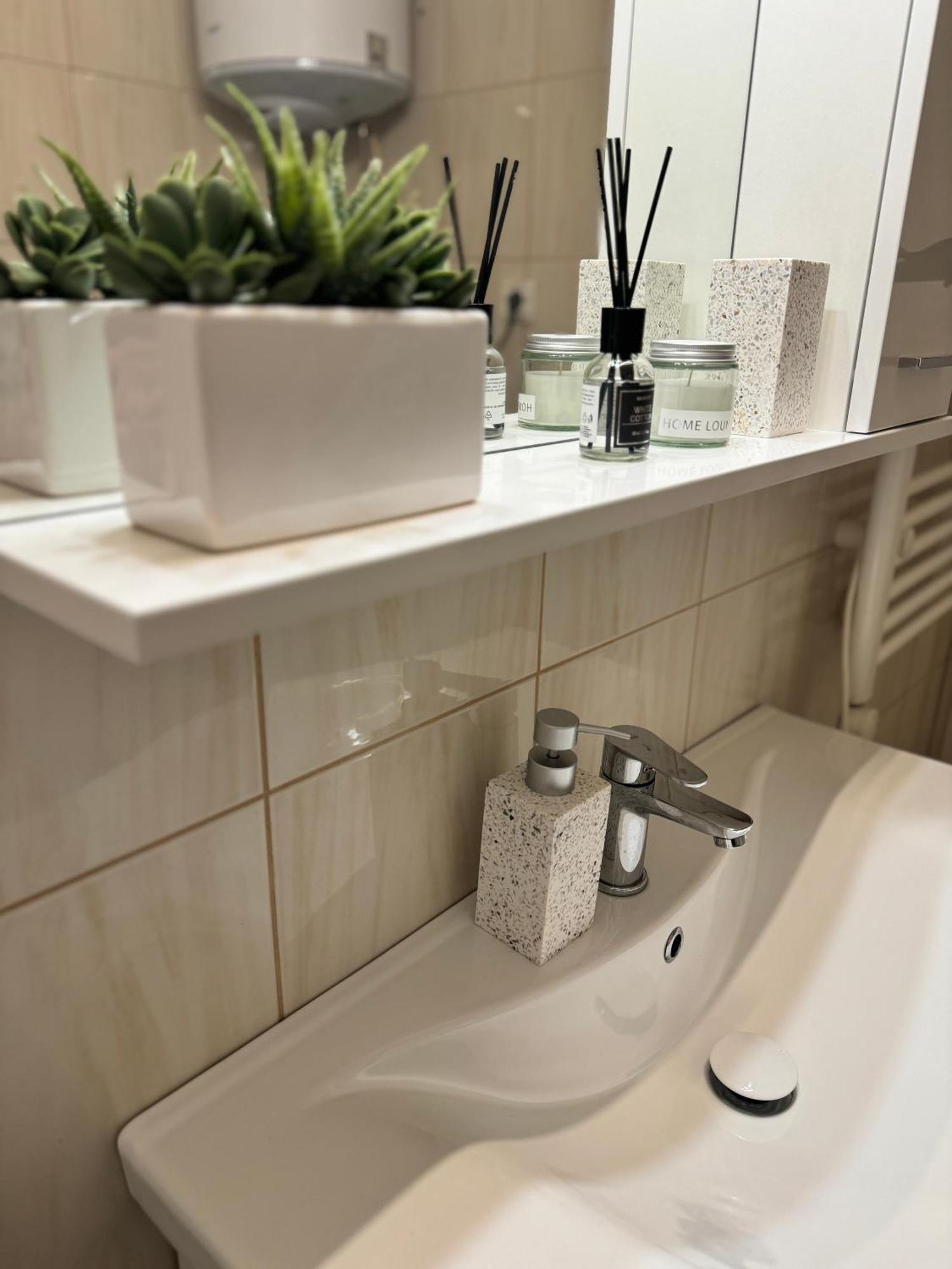 Castelli Apartment أوماغ المظهر الخارجي الصورة